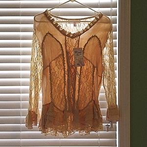 Pretty Angel Boho Babydoll lace & linen top size Large- NWT never worn!